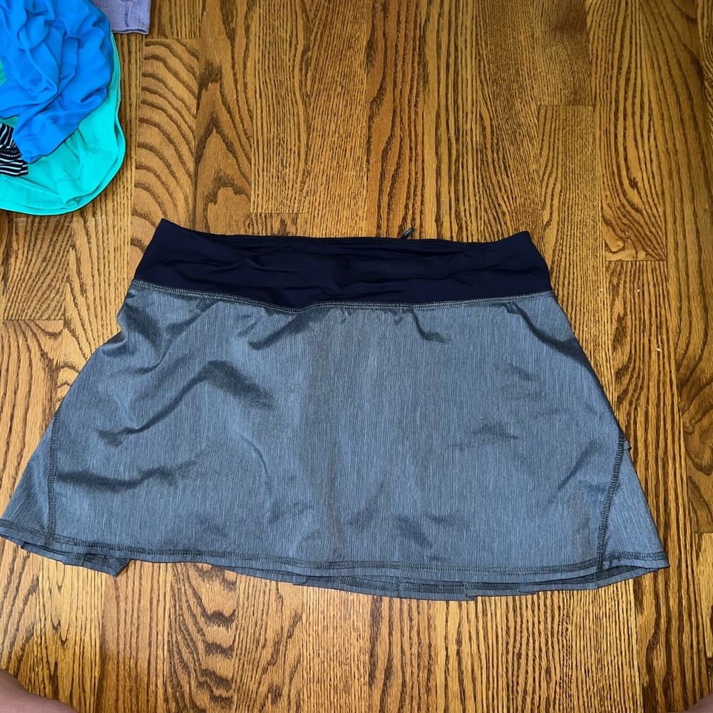 Lululemon navy pacesetter skirt.